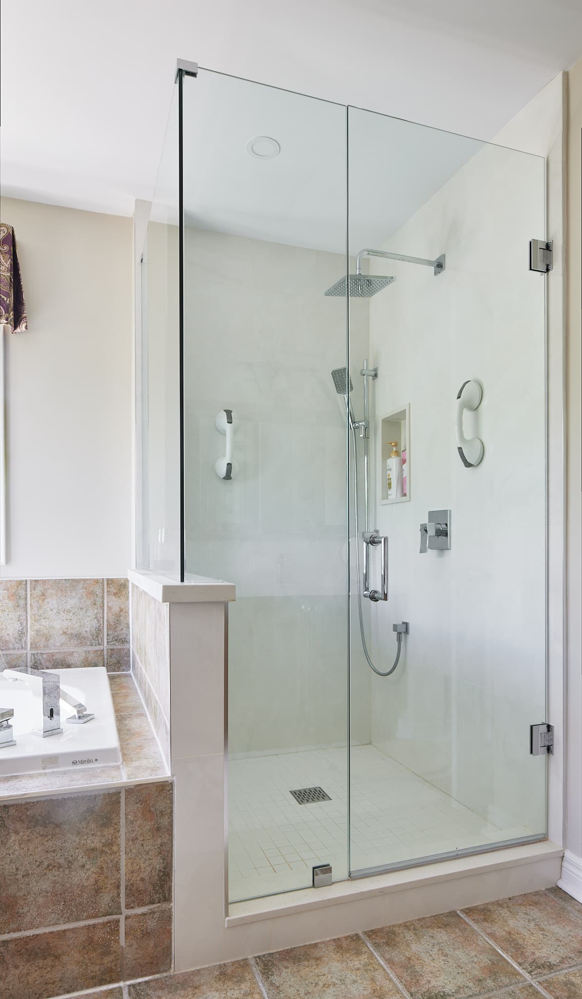 Bathroom renovation at Trelawney by Harbour Kitchens