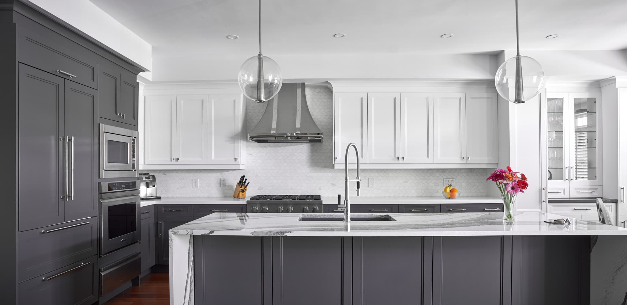 Wide kitchen panorama by Harbour Kitchens