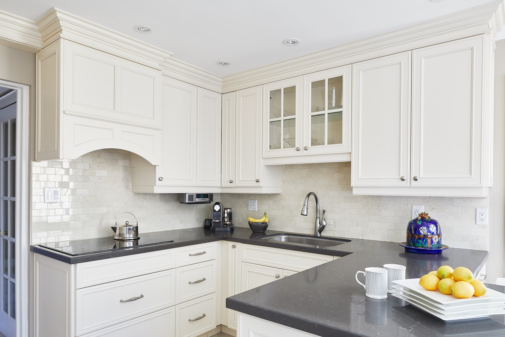 Kitchen cabinetry and hardware by Harbour Kitchens — GTA