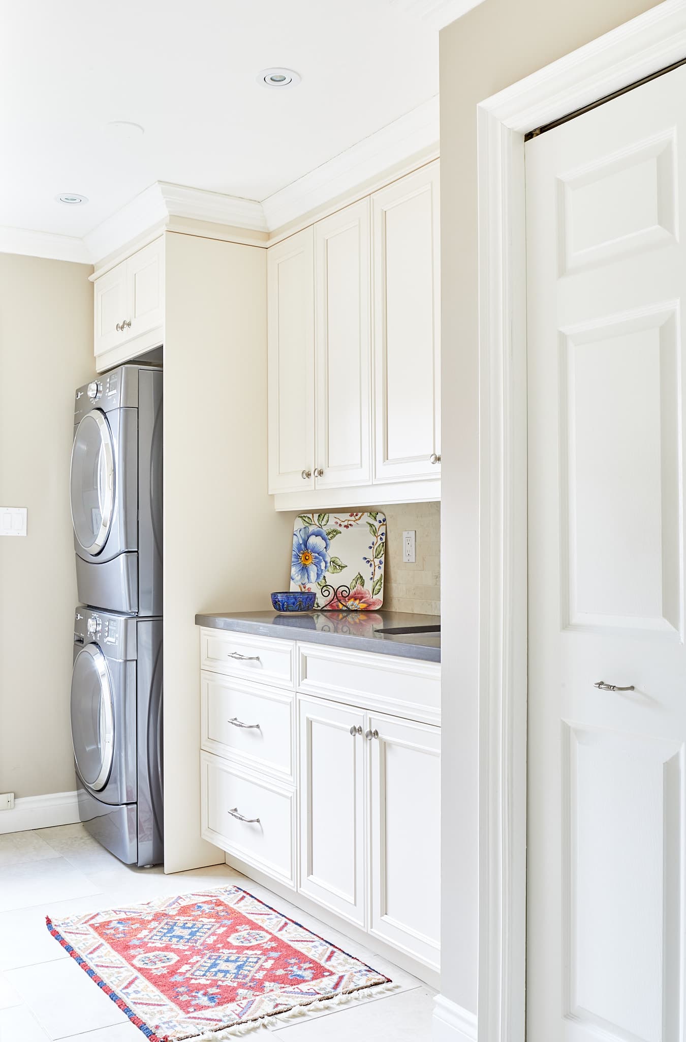 Kitchen peninsula design by Harbour Kitchens