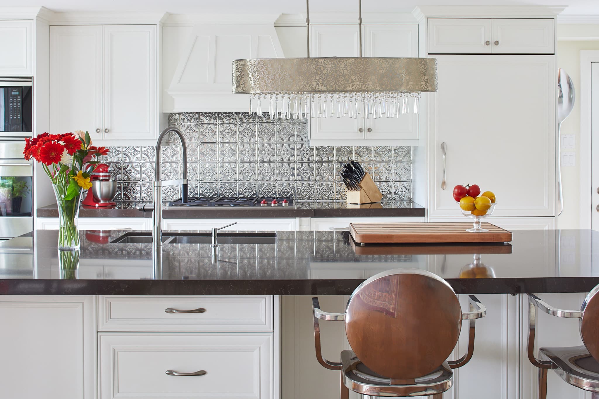 Kitchen renovation by Harbour Kitchens — Mississauga